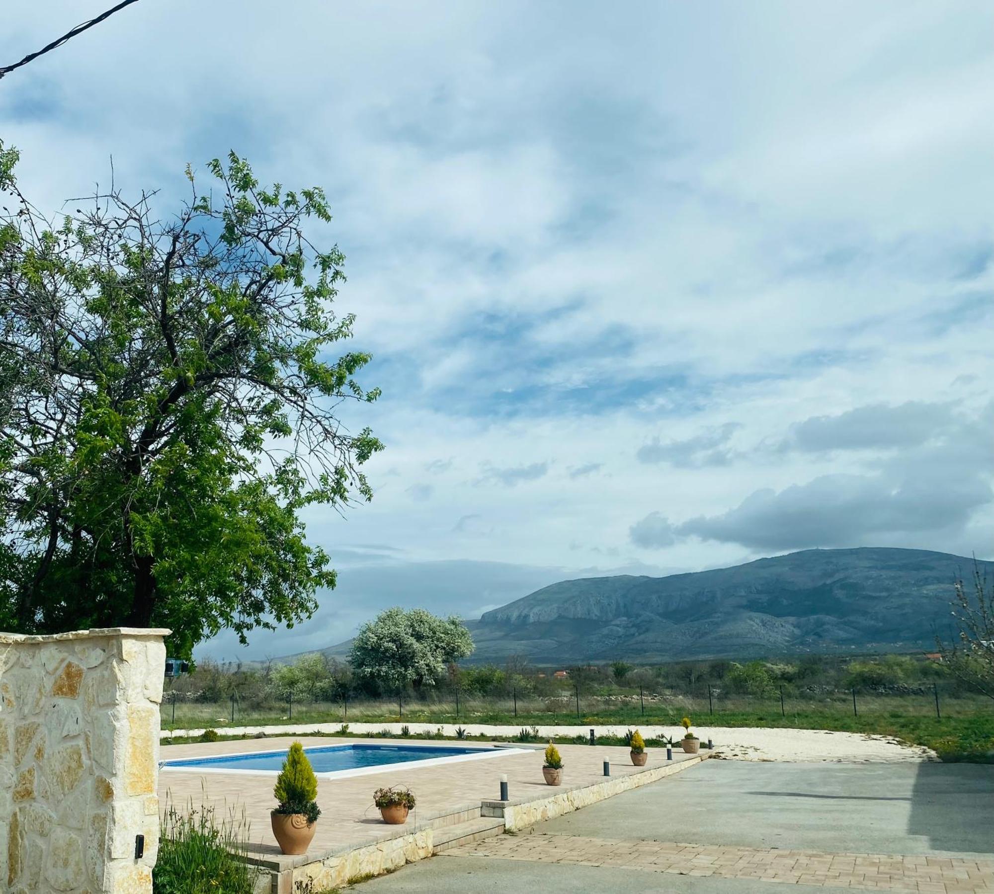 Iris Holiday Home Trbounje Luaran gambar