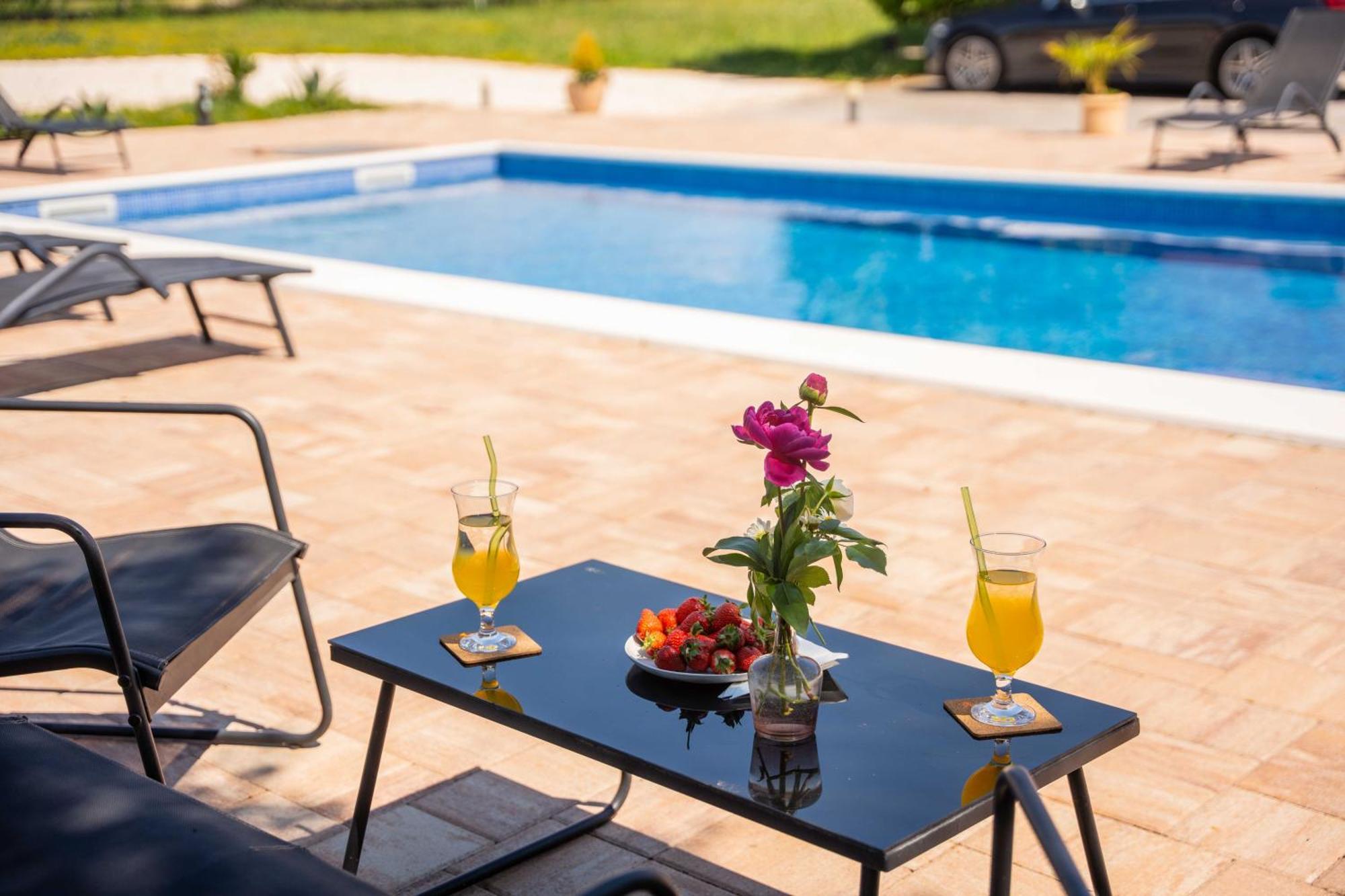 Iris Holiday Home Trbounje Luaran gambar